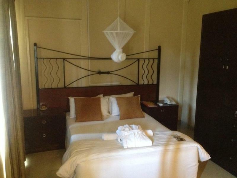 Kadoma Hotel & Conference Centre Экстерьер фото